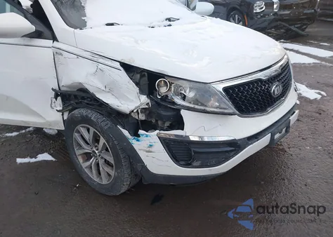 2014 Kia Sportage Lx z USA, uszkodzony, nr VIN KNDPBCAC8E7633458